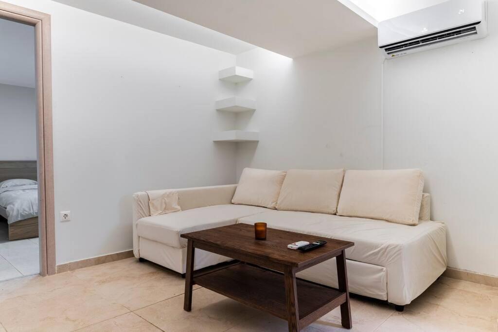 Apartment At Ano Glifada. Athens Luaran gambar
