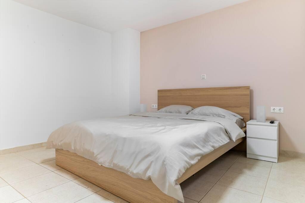 Apartment At Ano Glifada. Athens Luaran gambar
